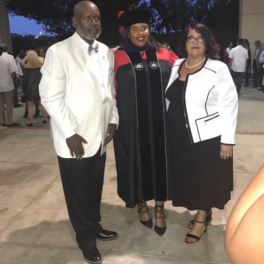 Meet your Posher, Simone